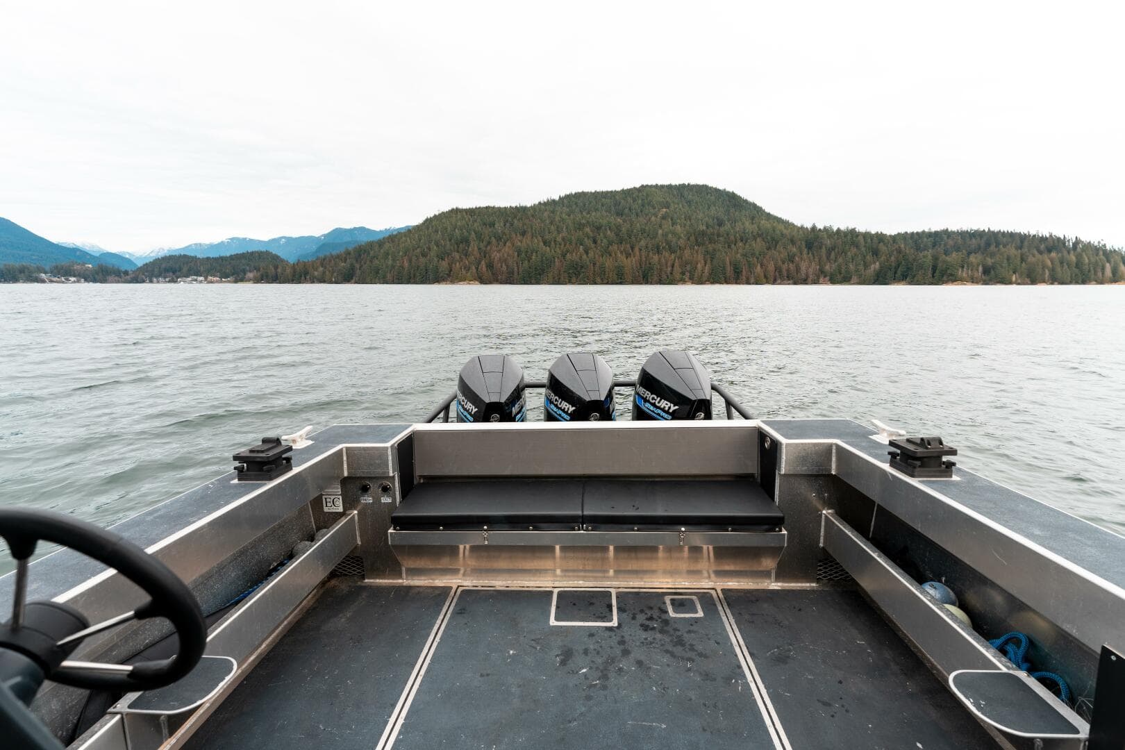 2023 Liquid Metal Maquinna Crew