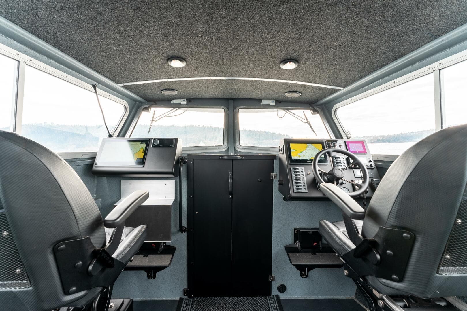 2023 Liquid Metal Maquinna Crew