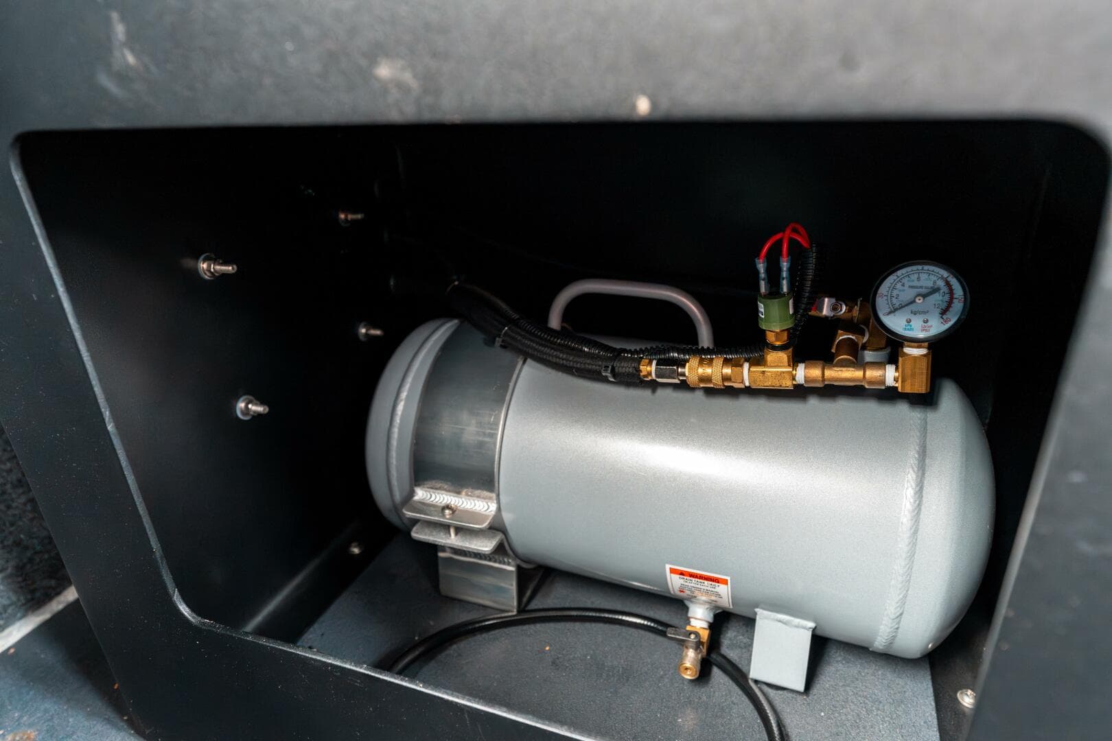 2023 Liquid Metal Maquinna Crew