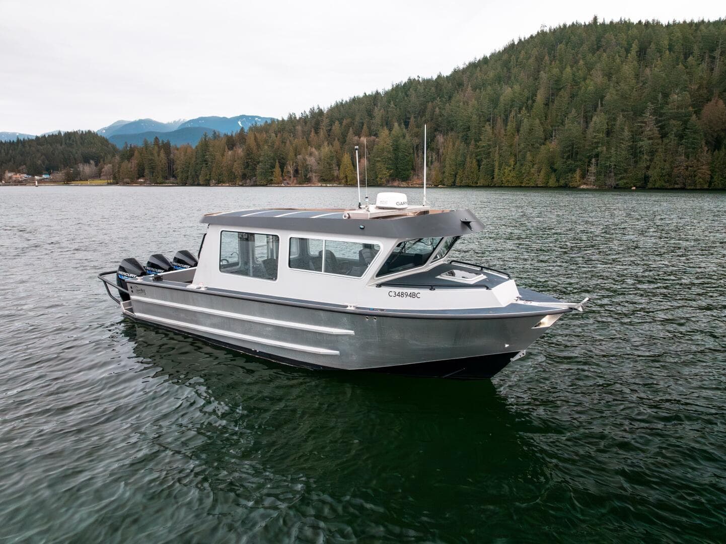 2023 Liquid Metal Maquinna Crew