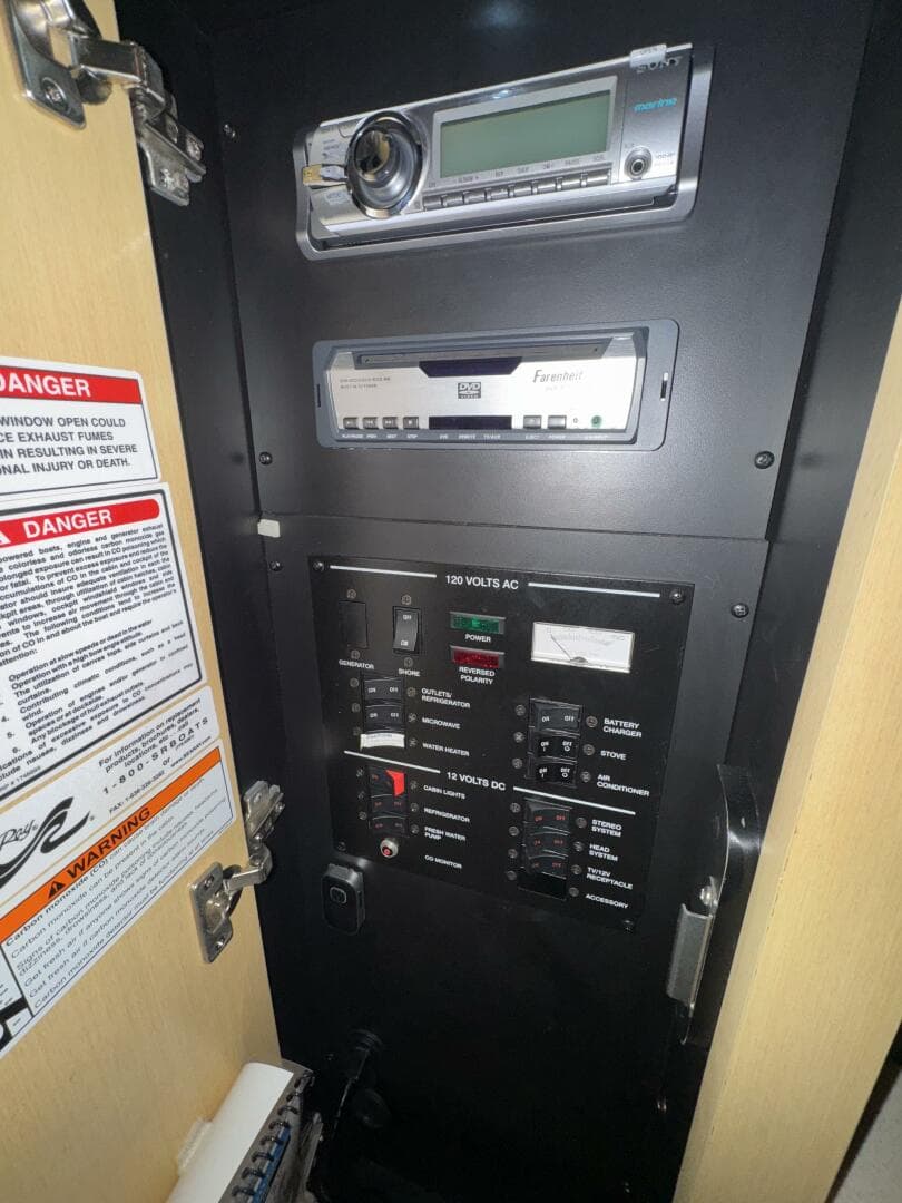 2010 Sea Ray 280 Sundancer