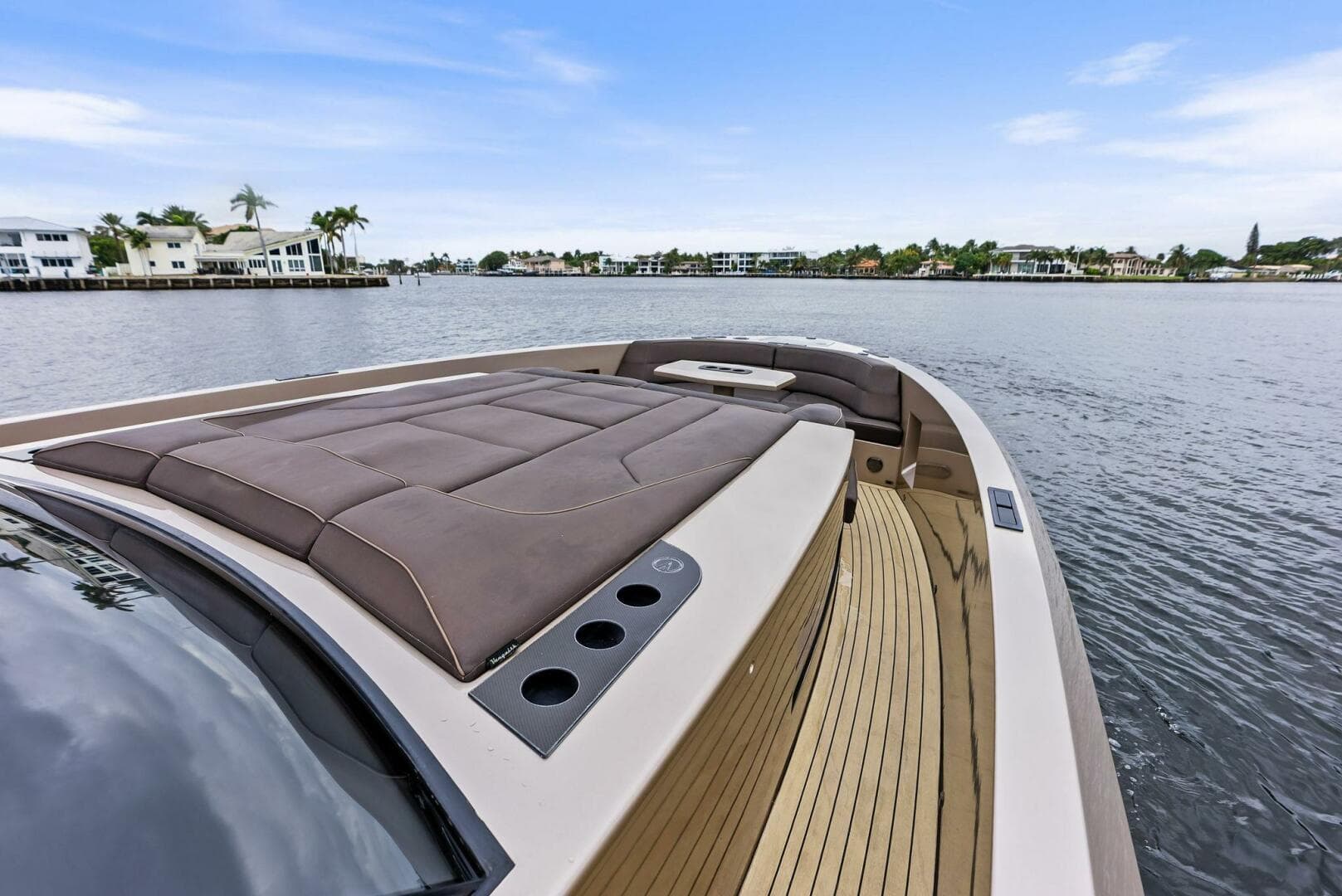 2022 Vanquish Yachts VQ45