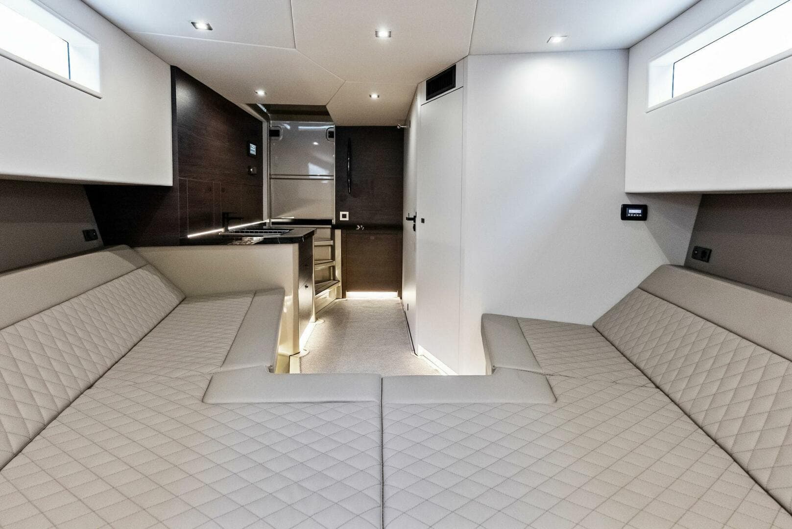 2022 Vanquish Yachts VQ45