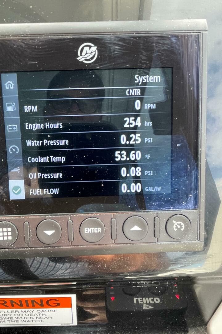 2023 Beneteau Antares 8