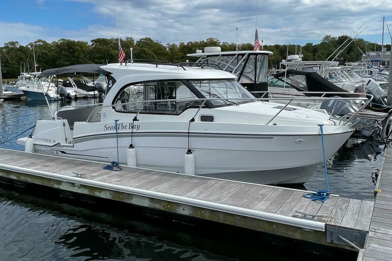 2023 Beneteau Antares 8