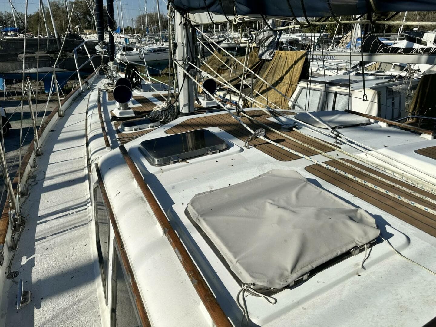 1986 Slocum Pilothouse 43
