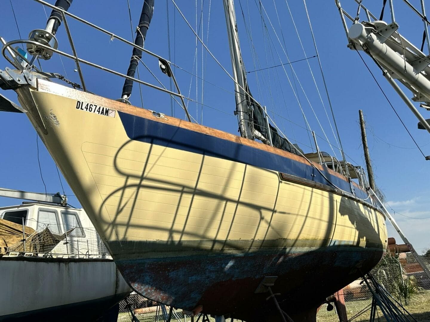 1986 Slocum Pilothouse 43