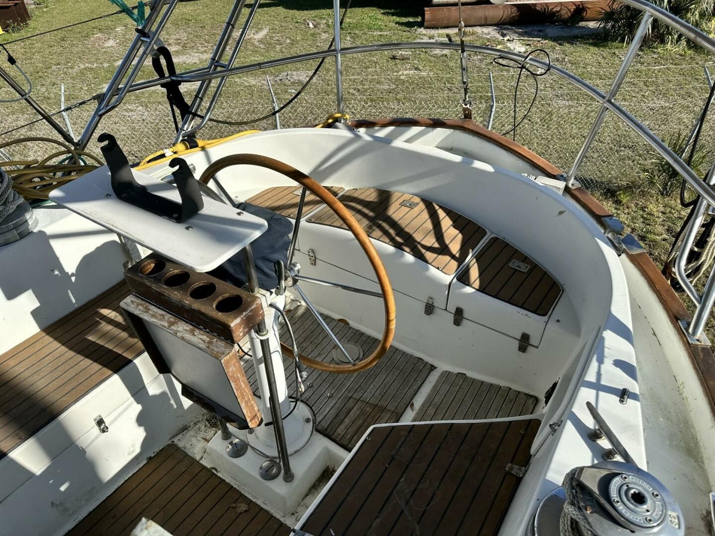 1986 Slocum Pilothouse 43