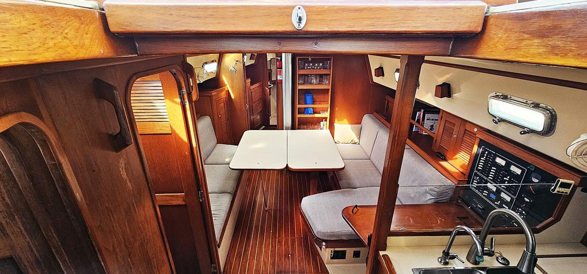 1997 Island Packet 40