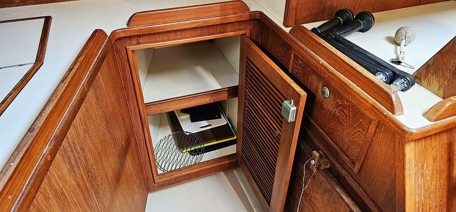 1997 Island Packet 40