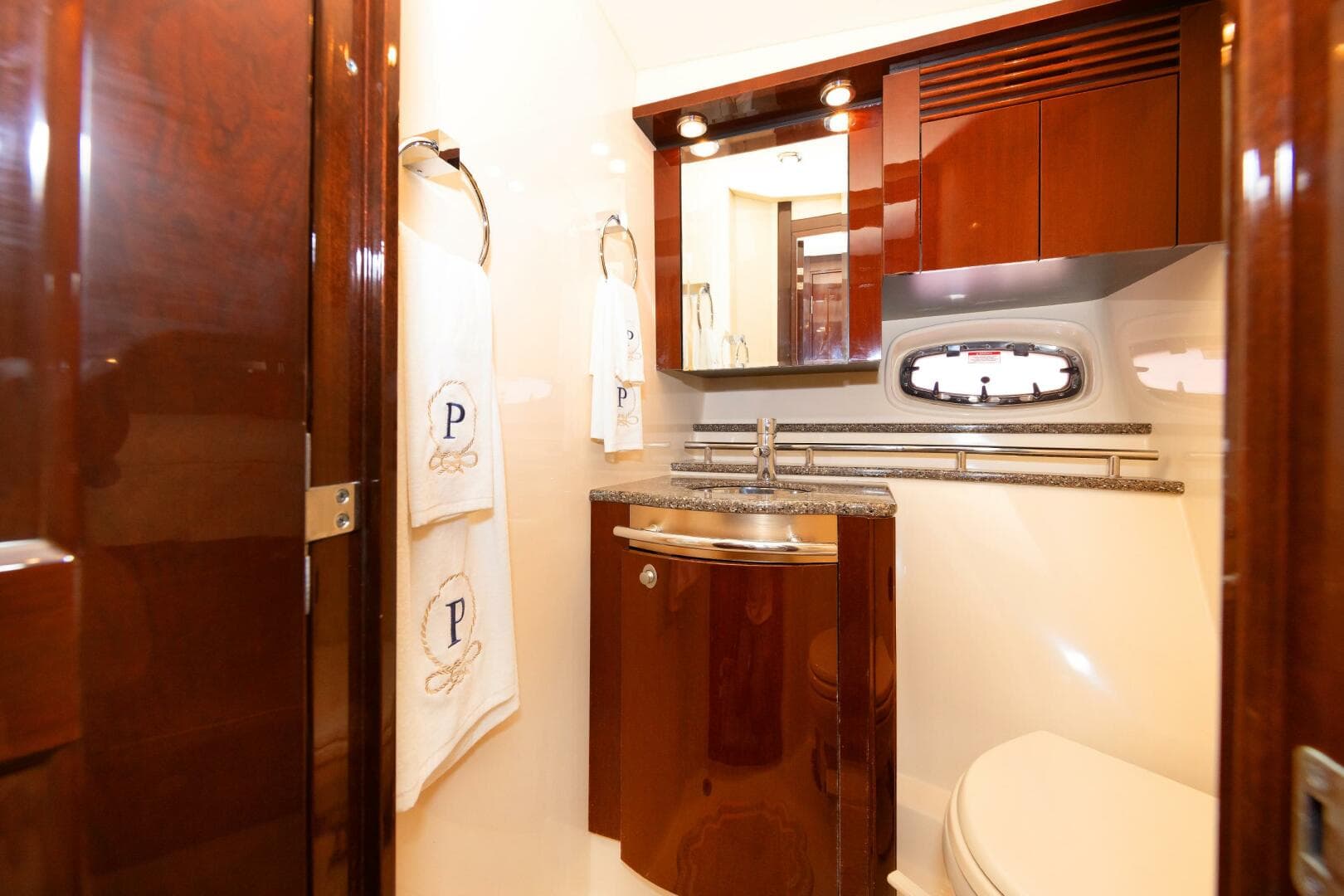 2008 Sea Ray 480 Sundancer