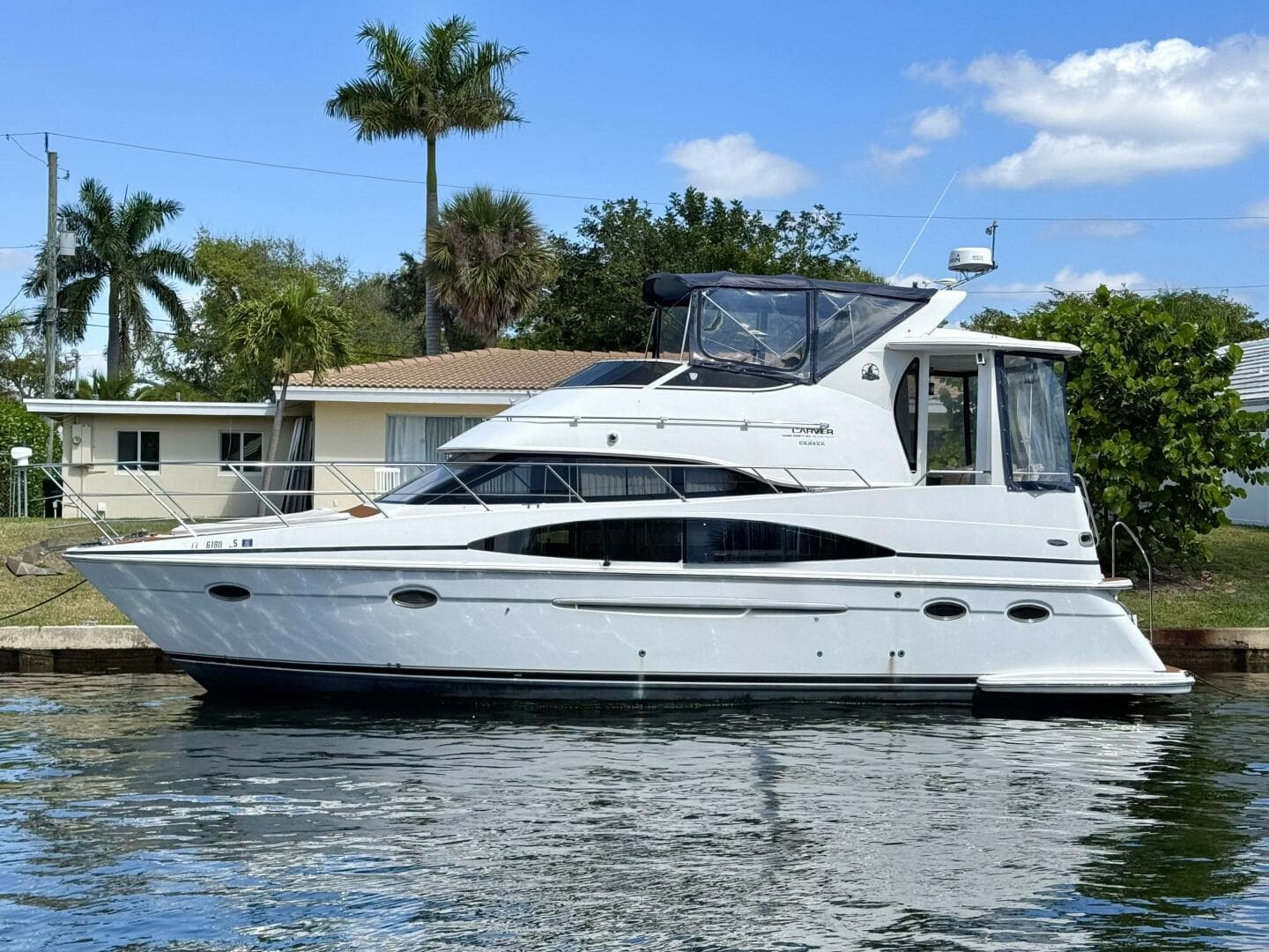 2001 Carver 40 Flybridge