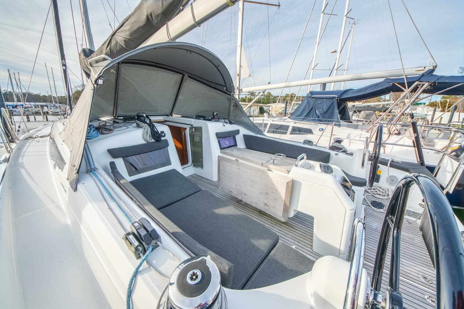 2023 Jeanneau Sun Odyssey 410