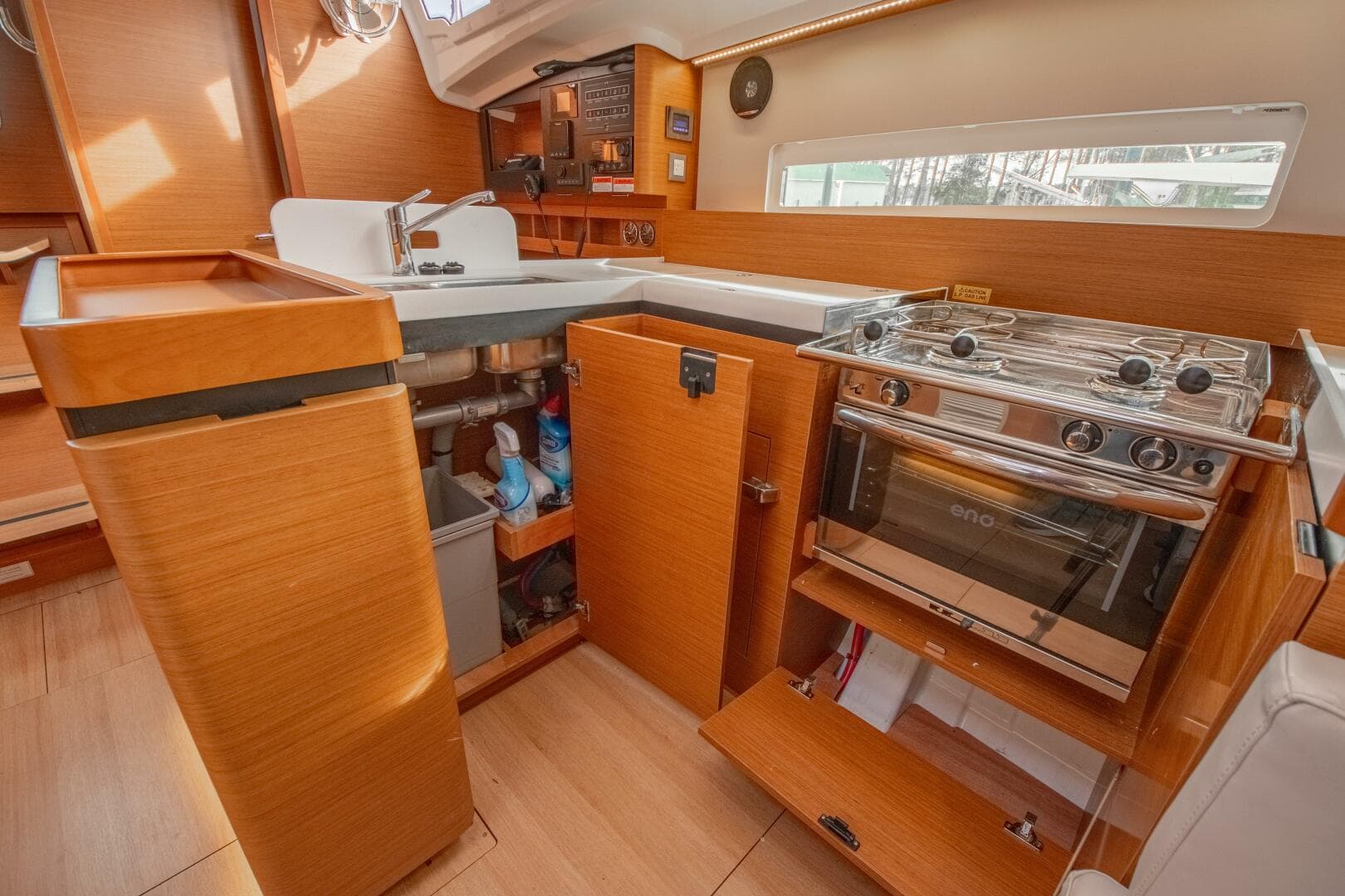 2023 Jeanneau Sun Odyssey 410