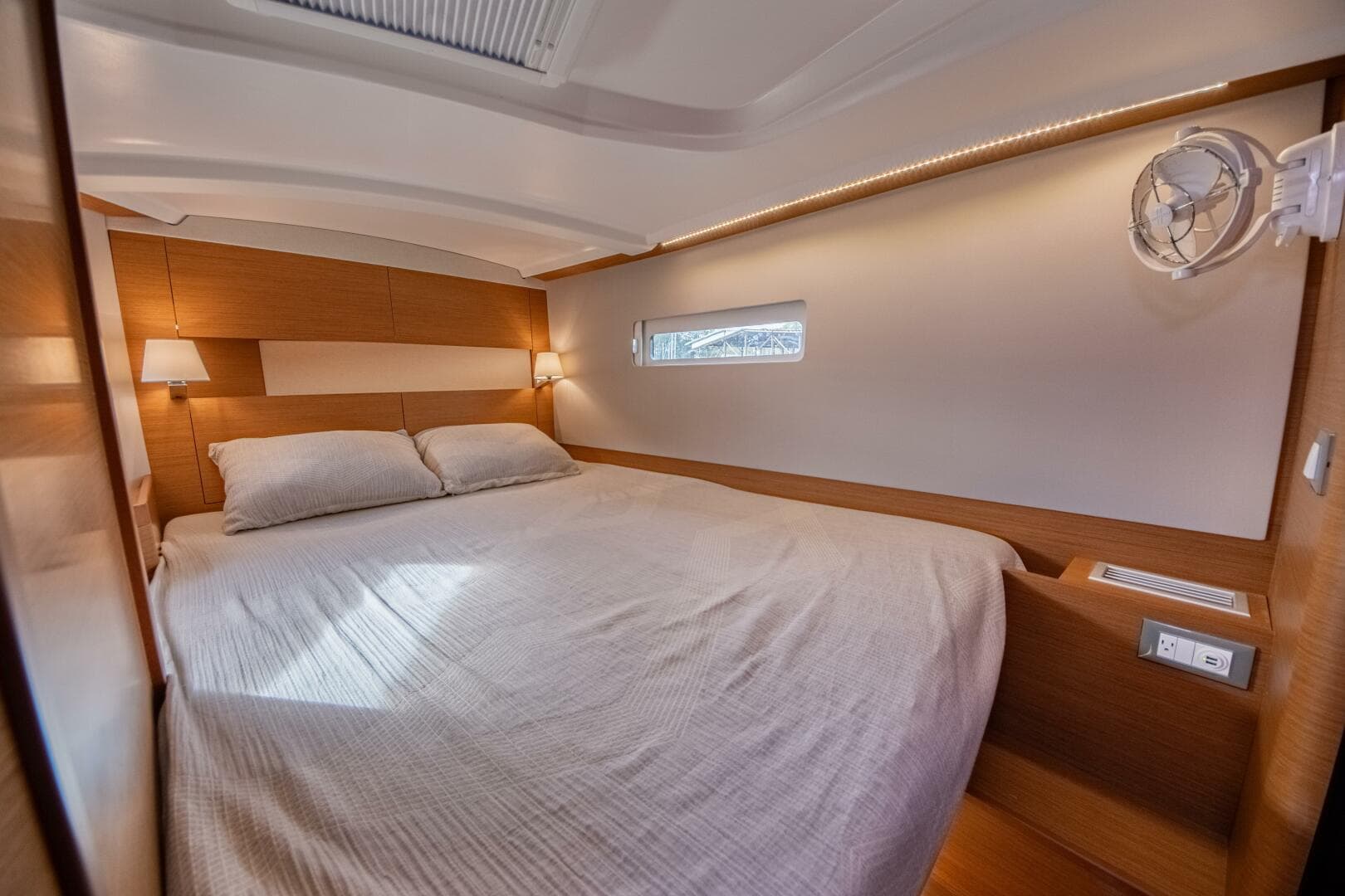 2023 Jeanneau Sun Odyssey 410