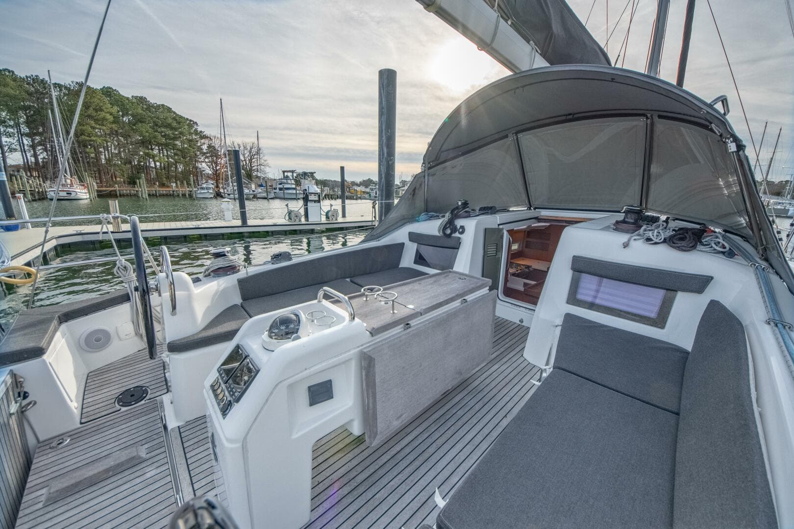 2023 Jeanneau Sun Odyssey 410