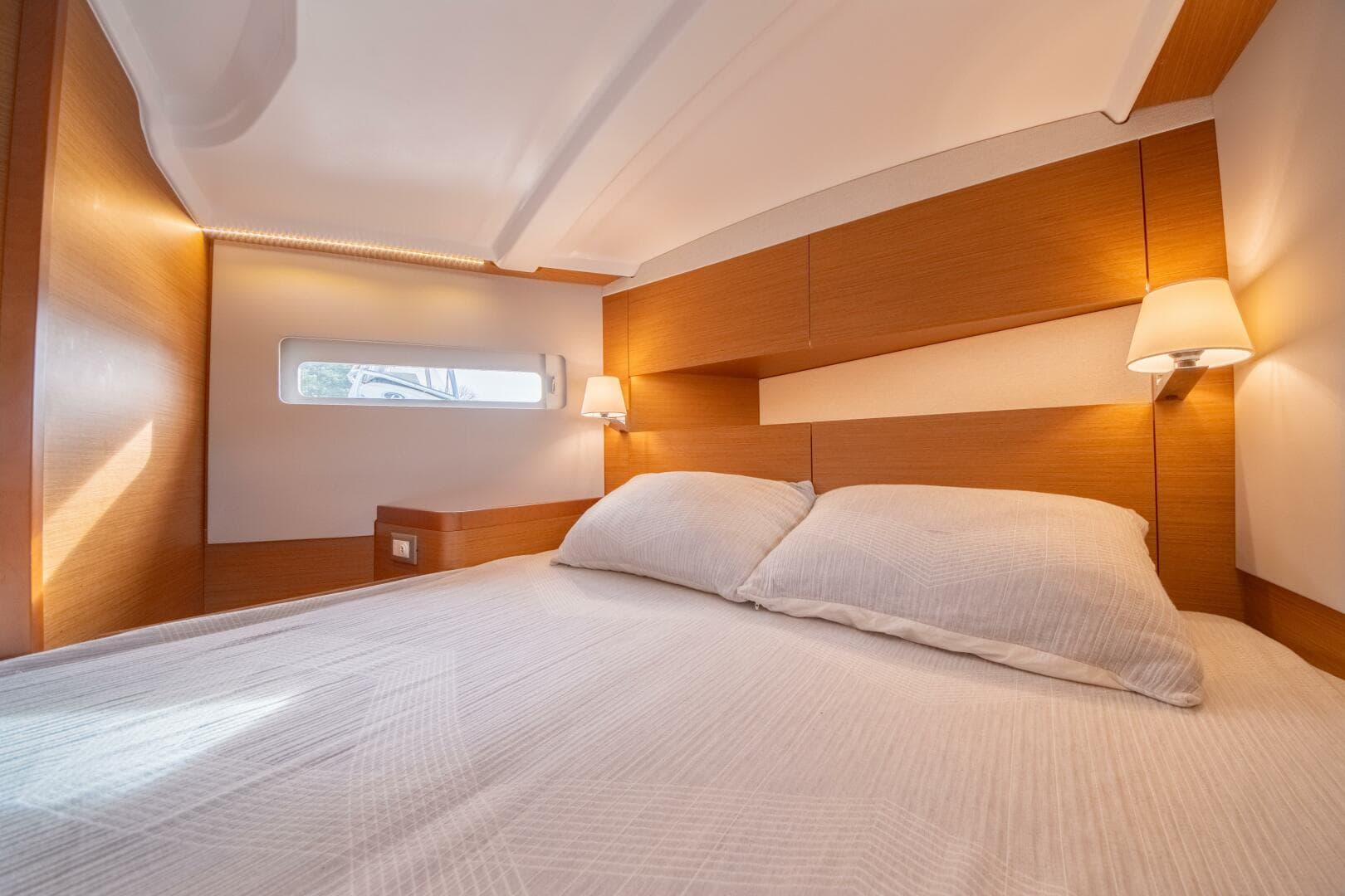 2023 Jeanneau Sun Odyssey 410