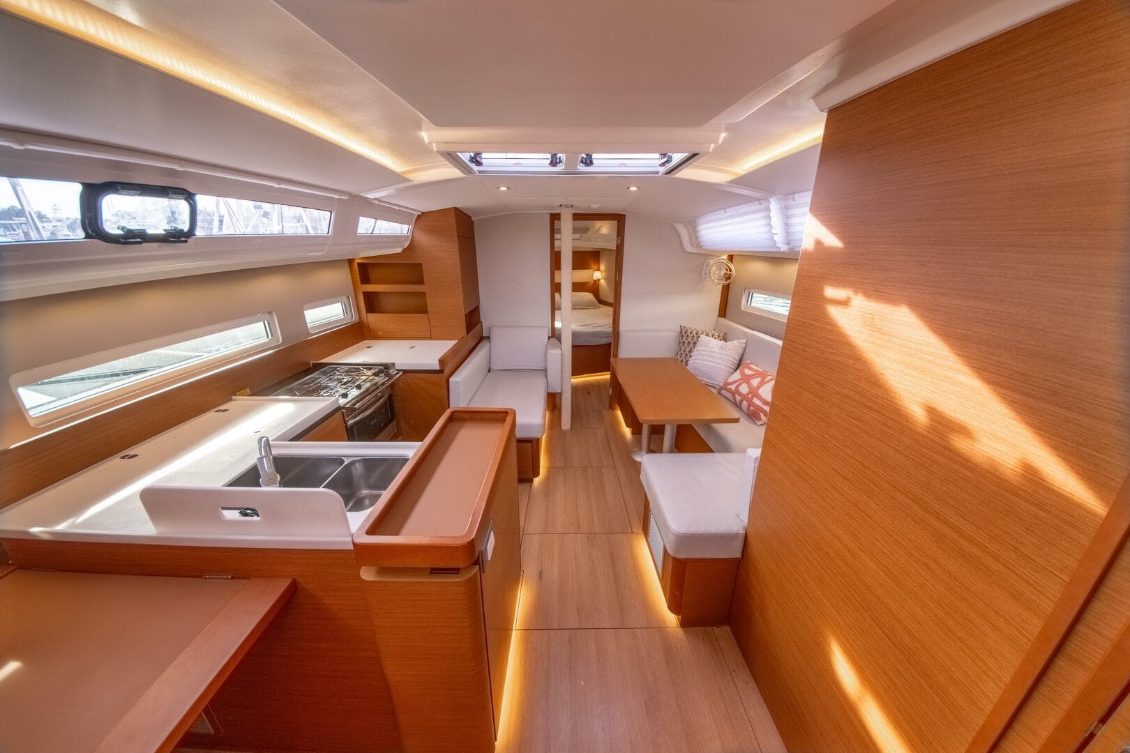 2023 Jeanneau Sun Odyssey 410