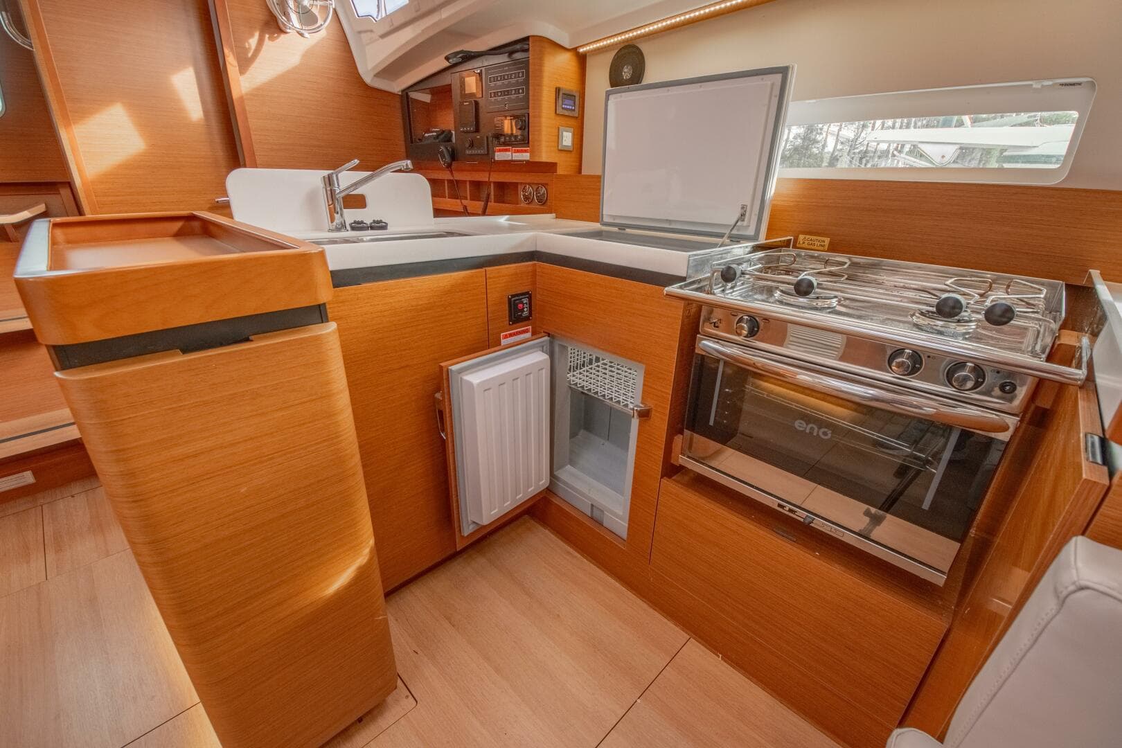 2023 Jeanneau Sun Odyssey 410