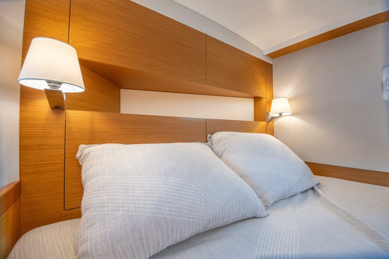 2023 Jeanneau Sun Odyssey 410