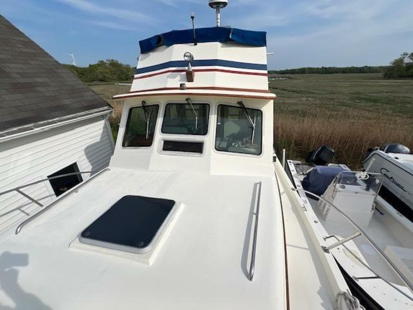 1989 Blue Seas Flybridge Cruiser