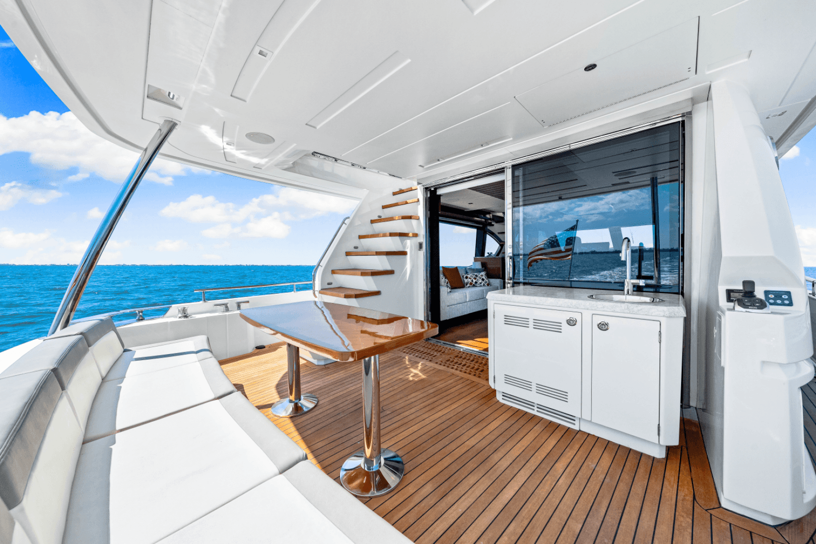 2018 Ocean Alexander 70E