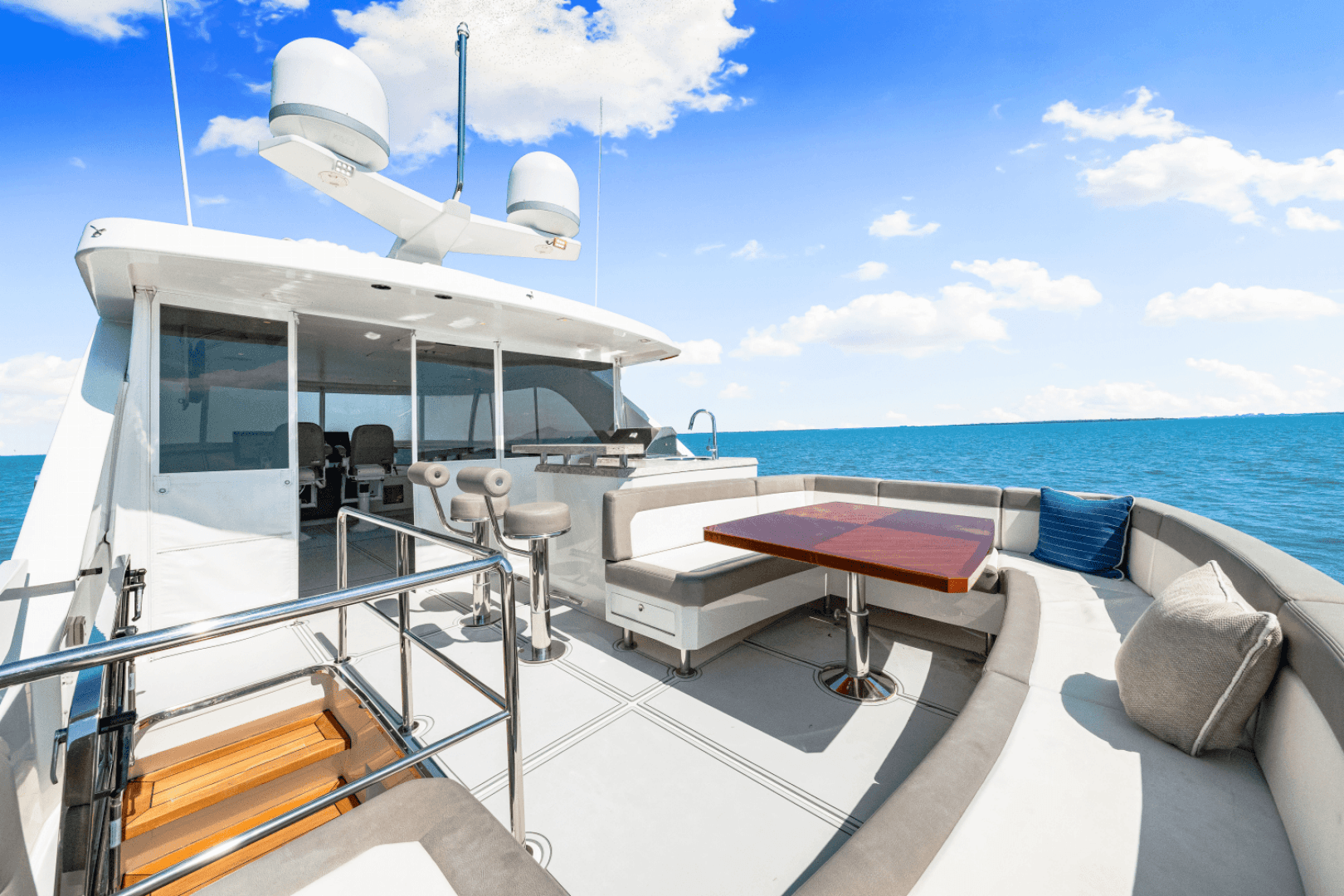 2018 Ocean Alexander 70E