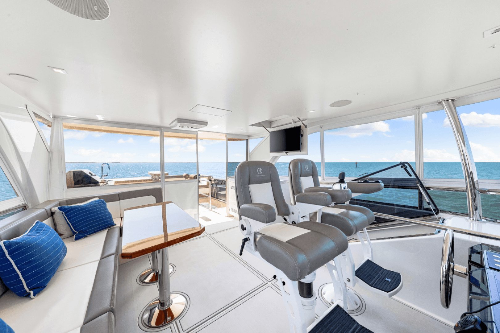 2018 Ocean Alexander 70E