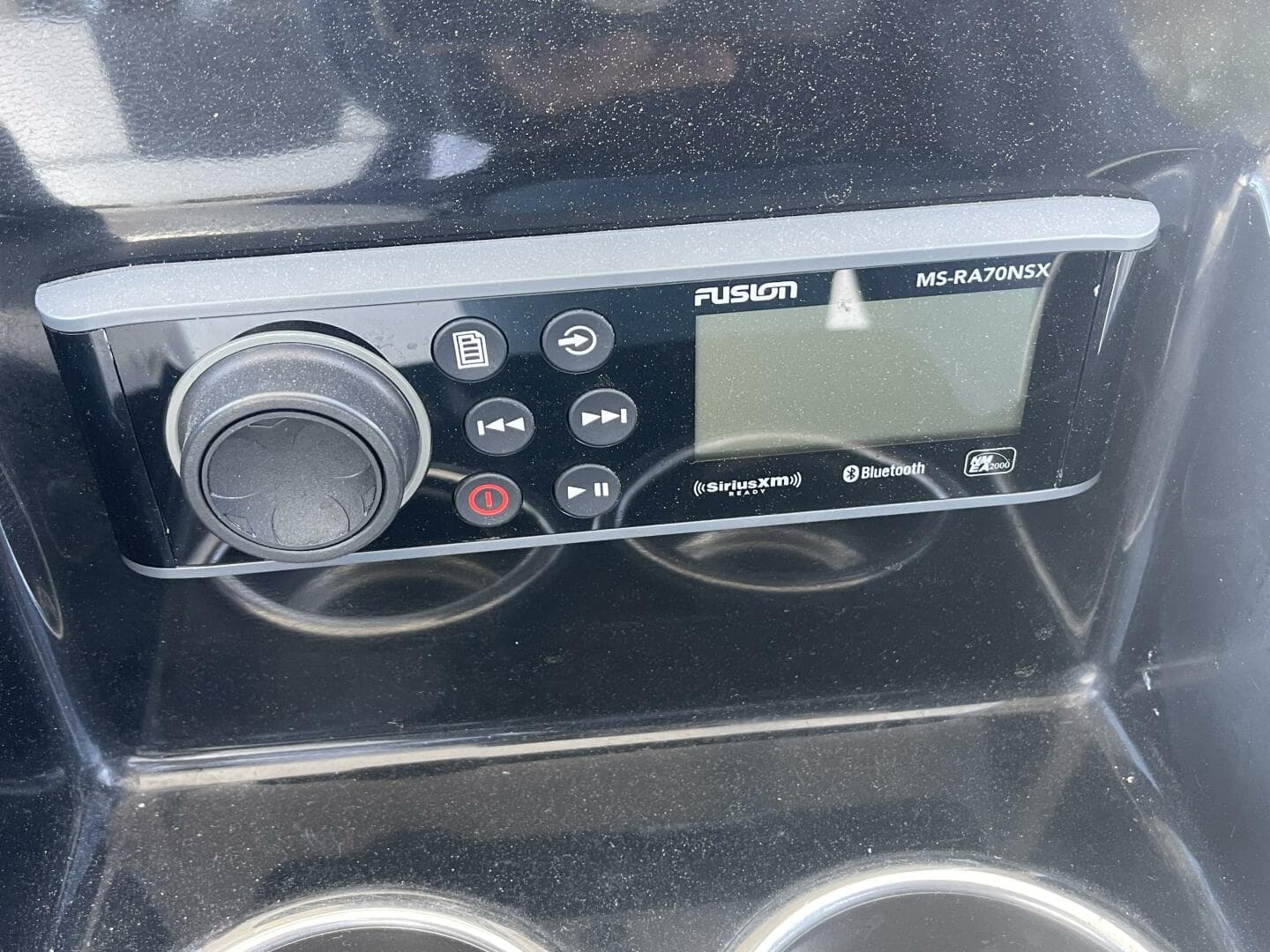 2022 Wellcraft 222 Fisherman