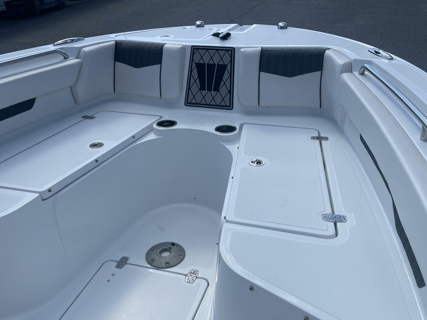 2022 Wellcraft 222 Fisherman