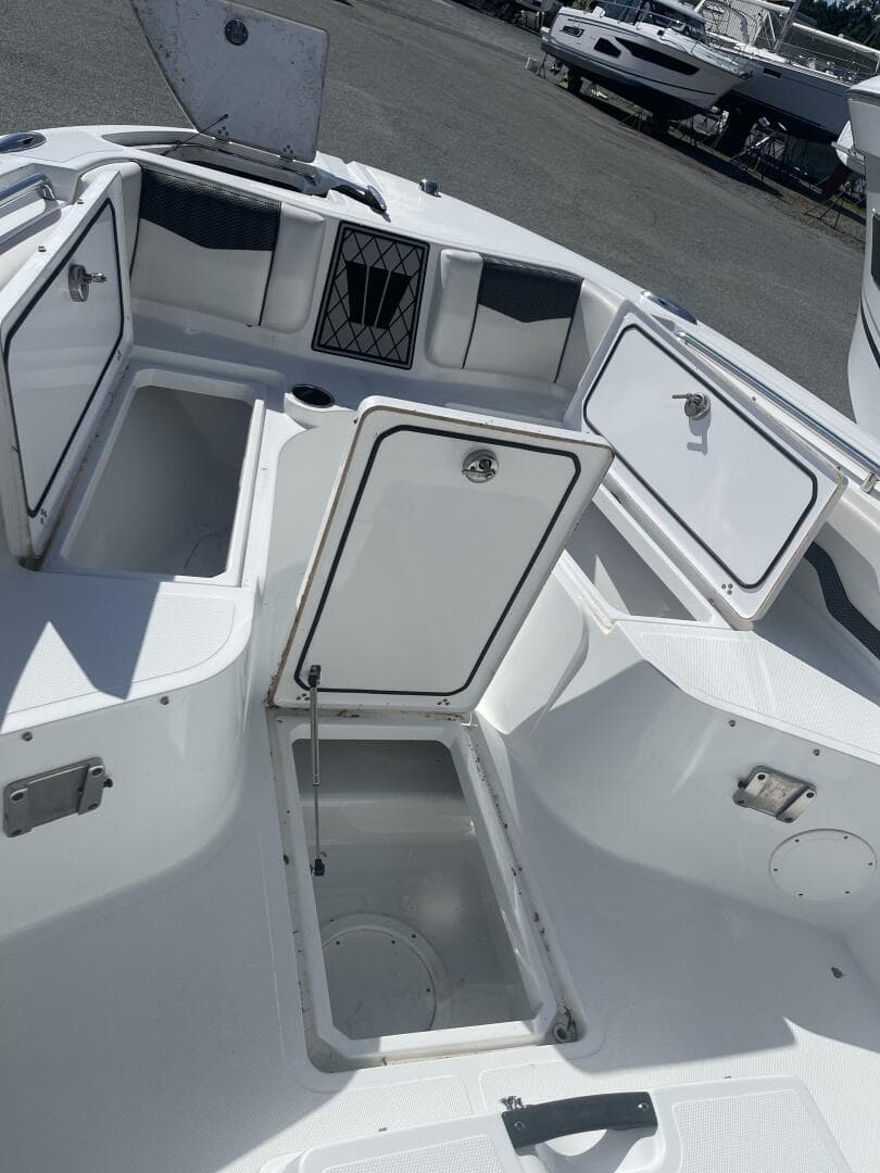 2022 Wellcraft 222 Fisherman