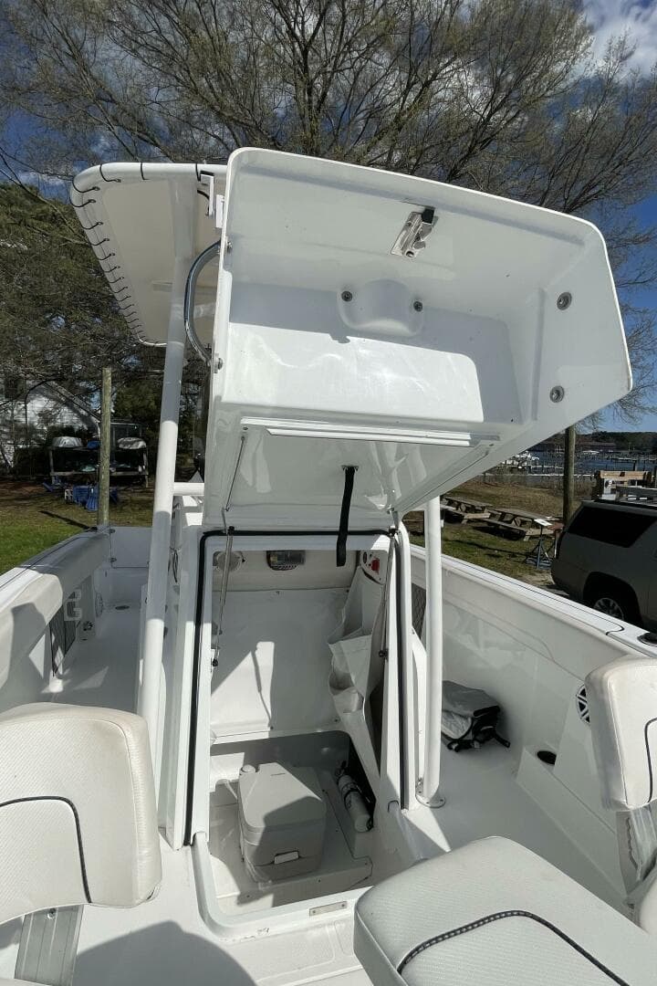 2022 Wellcraft 222 Fisherman