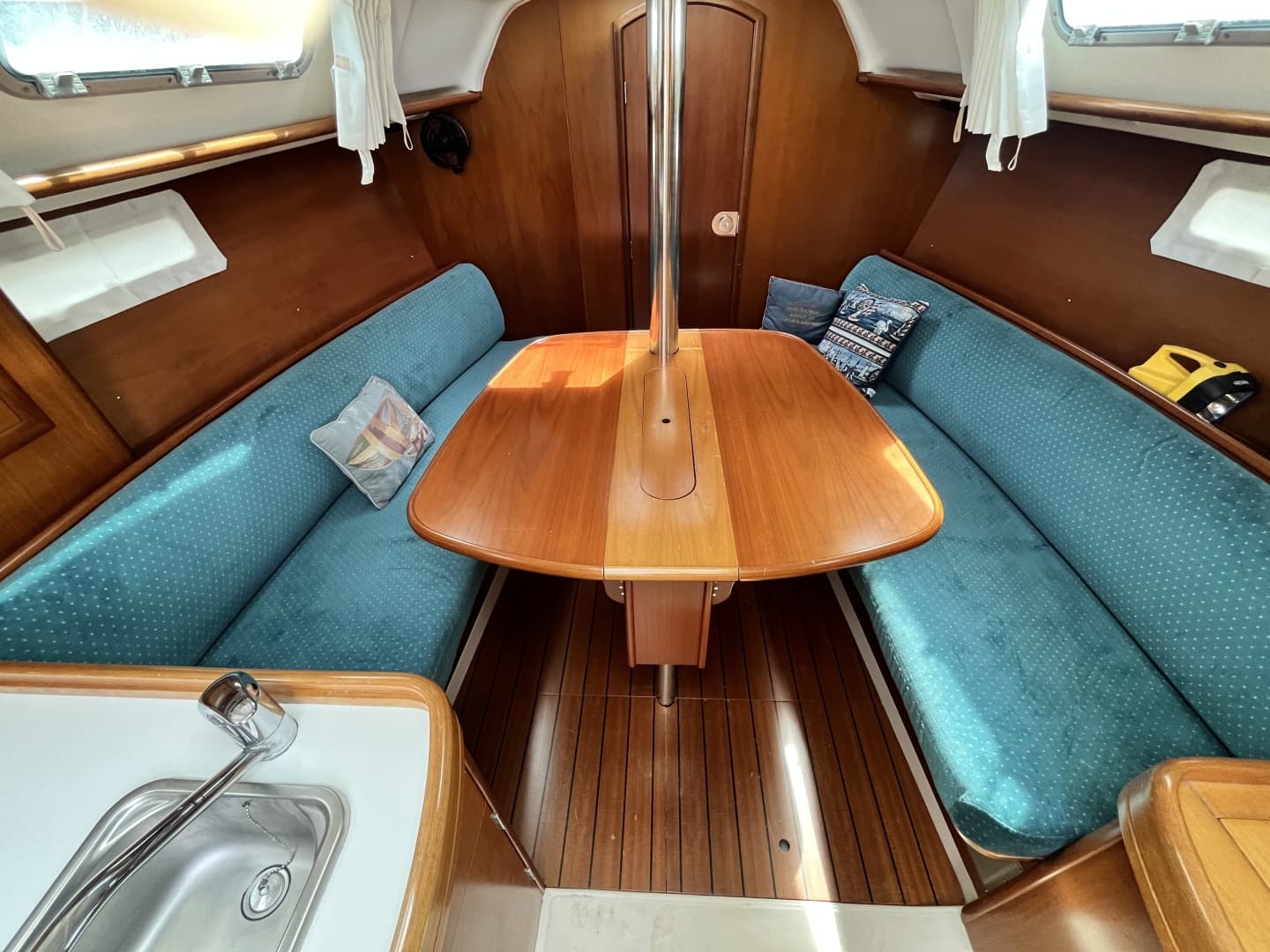 2000 Beneteau 311