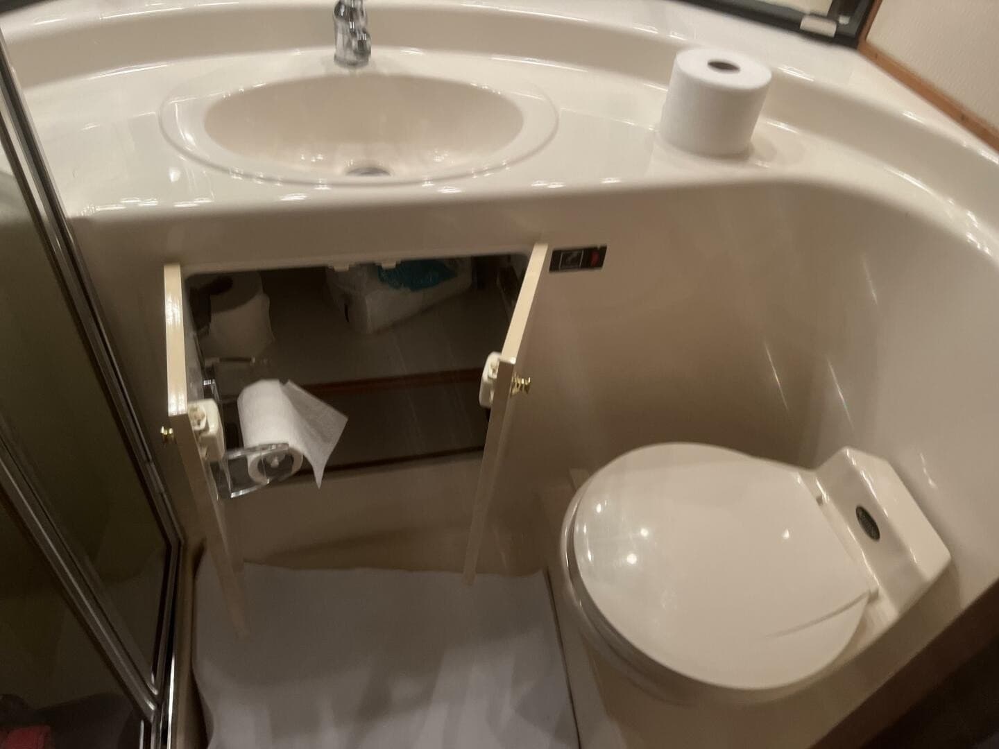 2000 Bayliner 4788 Pilot House Motoryacht