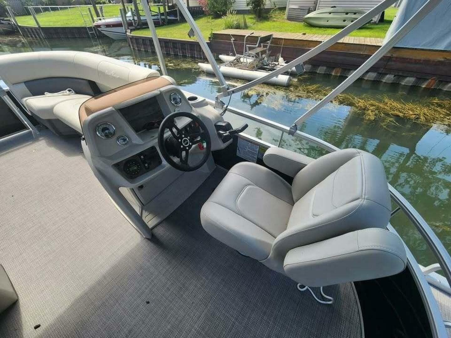2023 SunChaser Vista 16