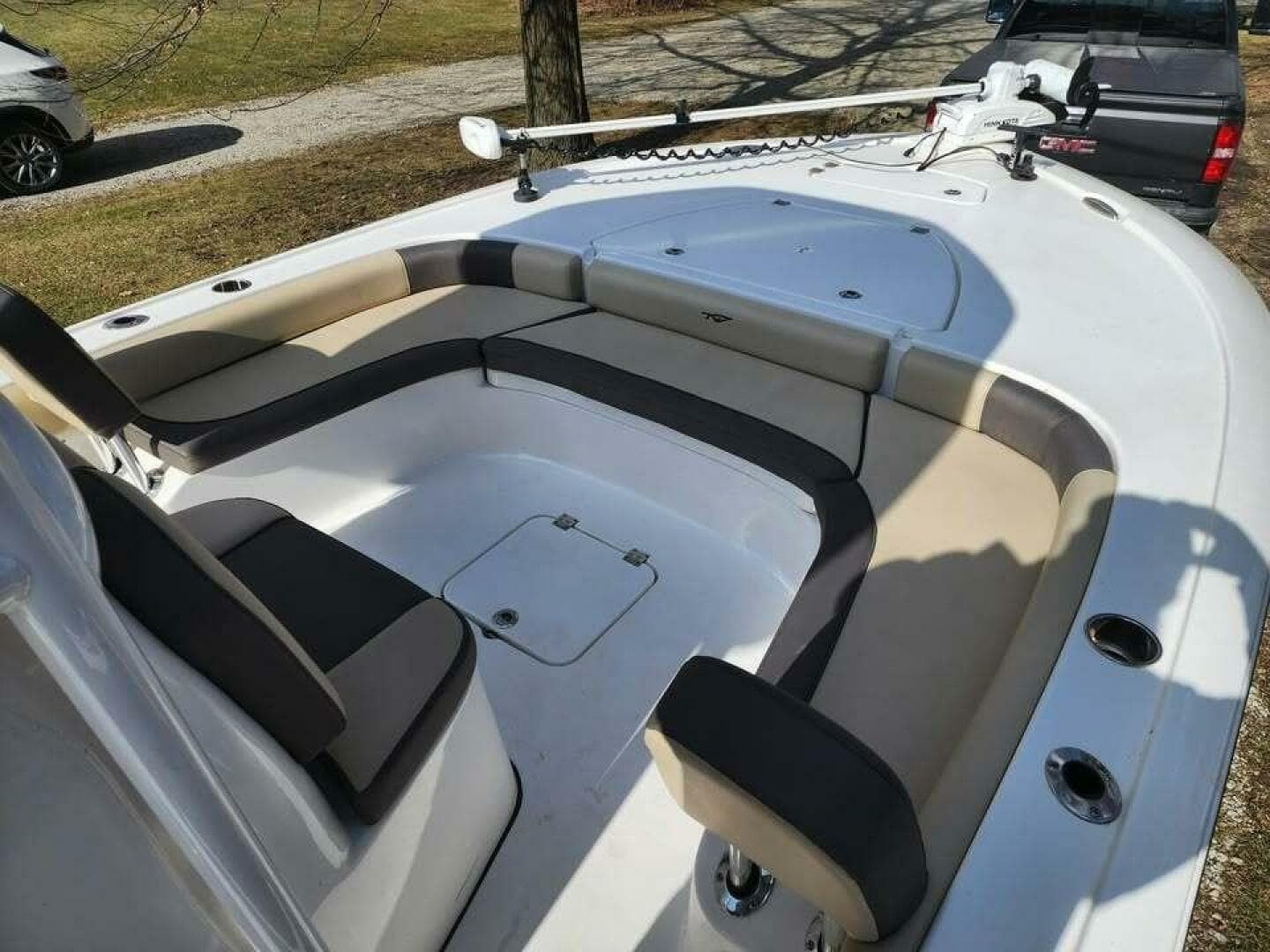 2021 Tidewater 2500 Carolina Bay