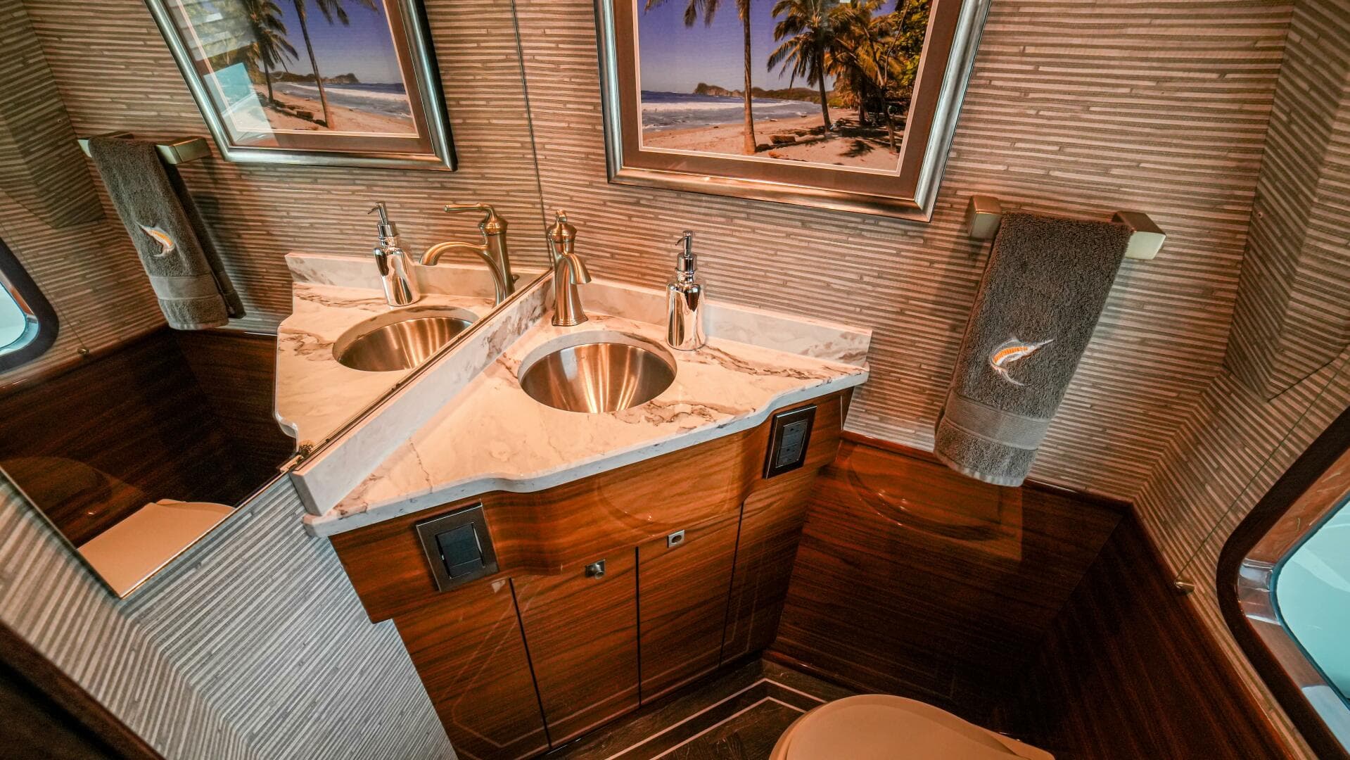 2023 Viking 73 Convertible "Free Spool" - Head