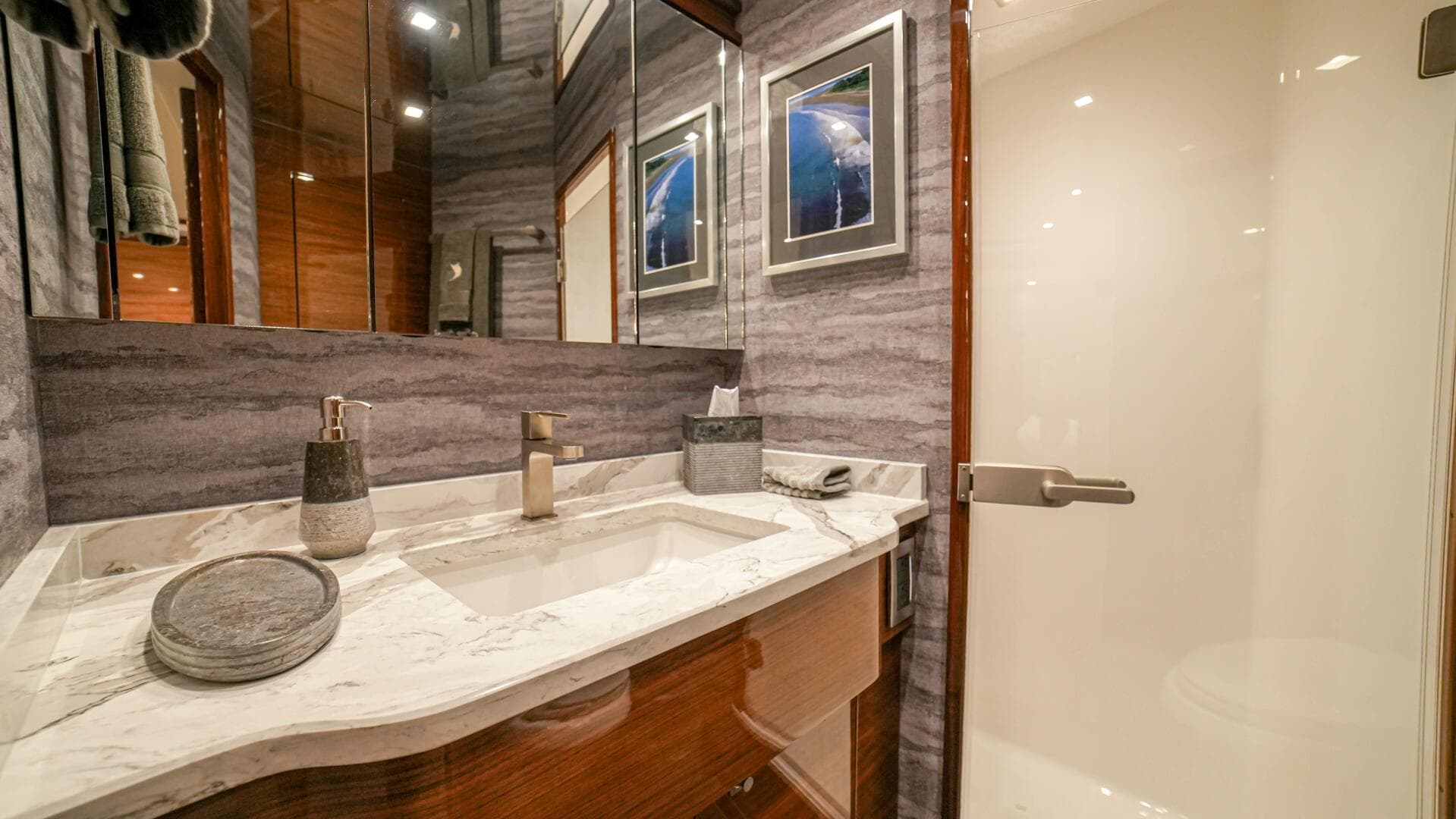 2023 Viking 73 Convertible "Free Spool" - Head