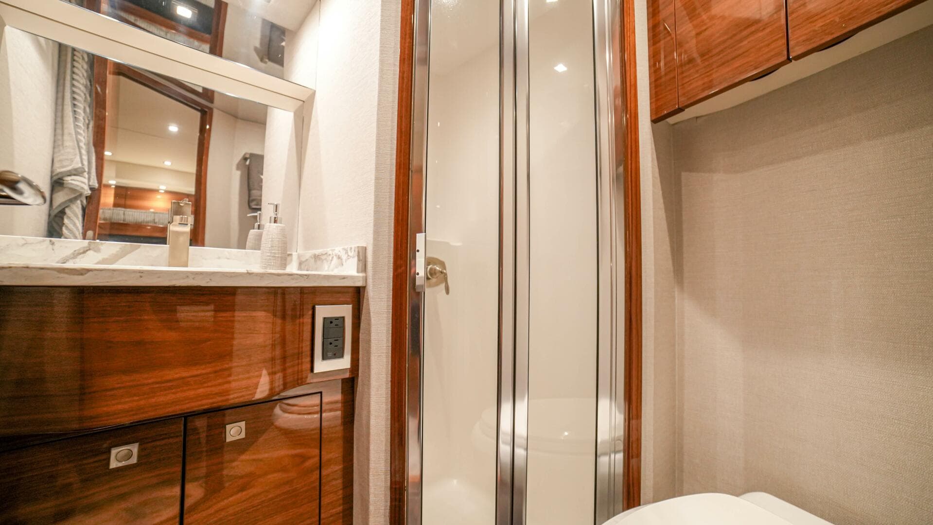 2023 Viking 73 Convertible "Free Spool" - Head