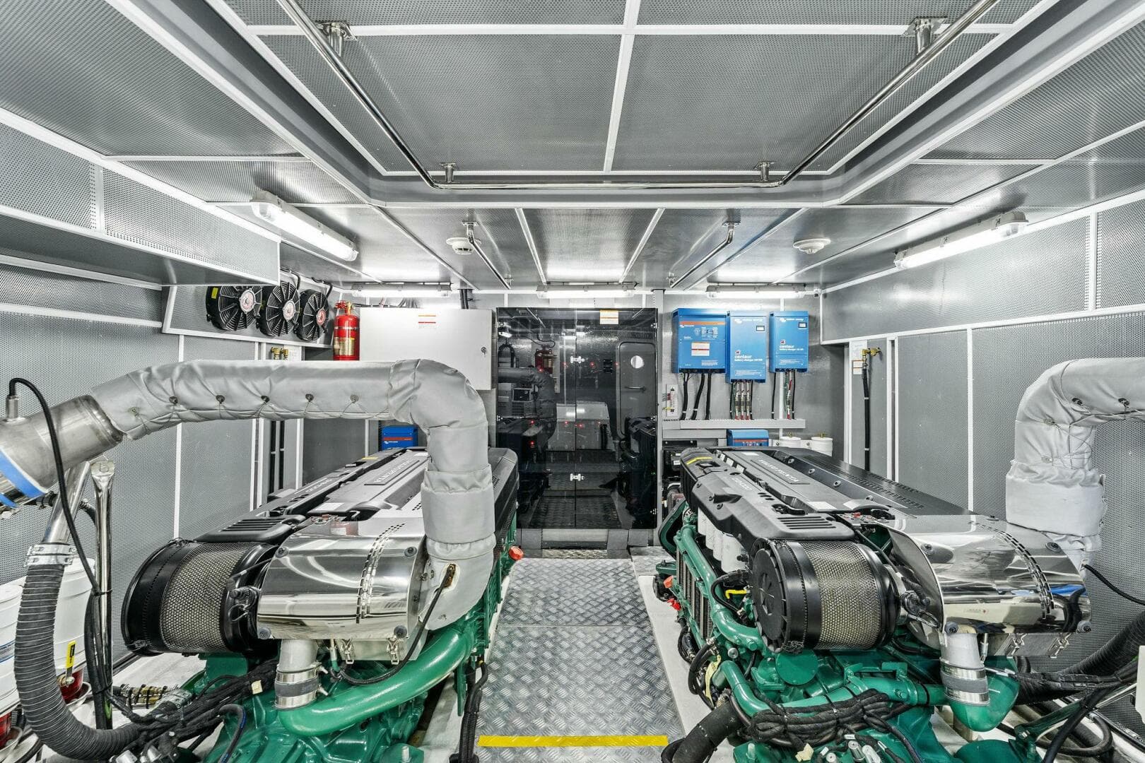 2026 Aquitalia Yachts Flybridge