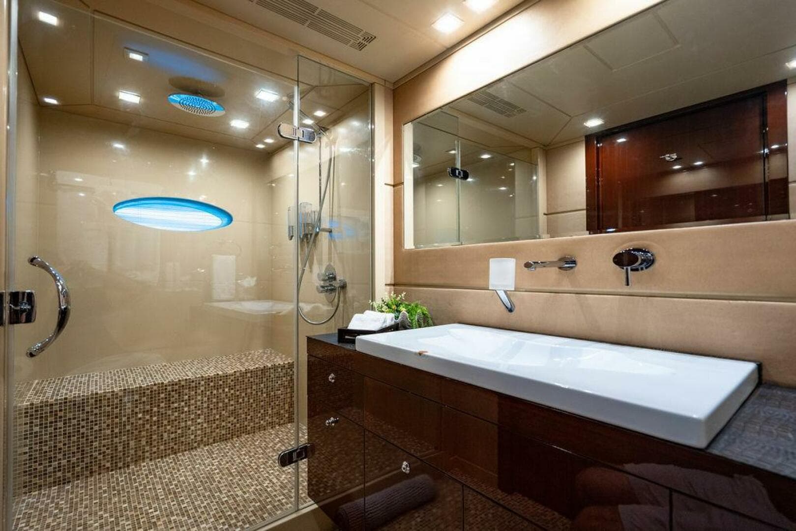 2011 Hargrave Tri Deck