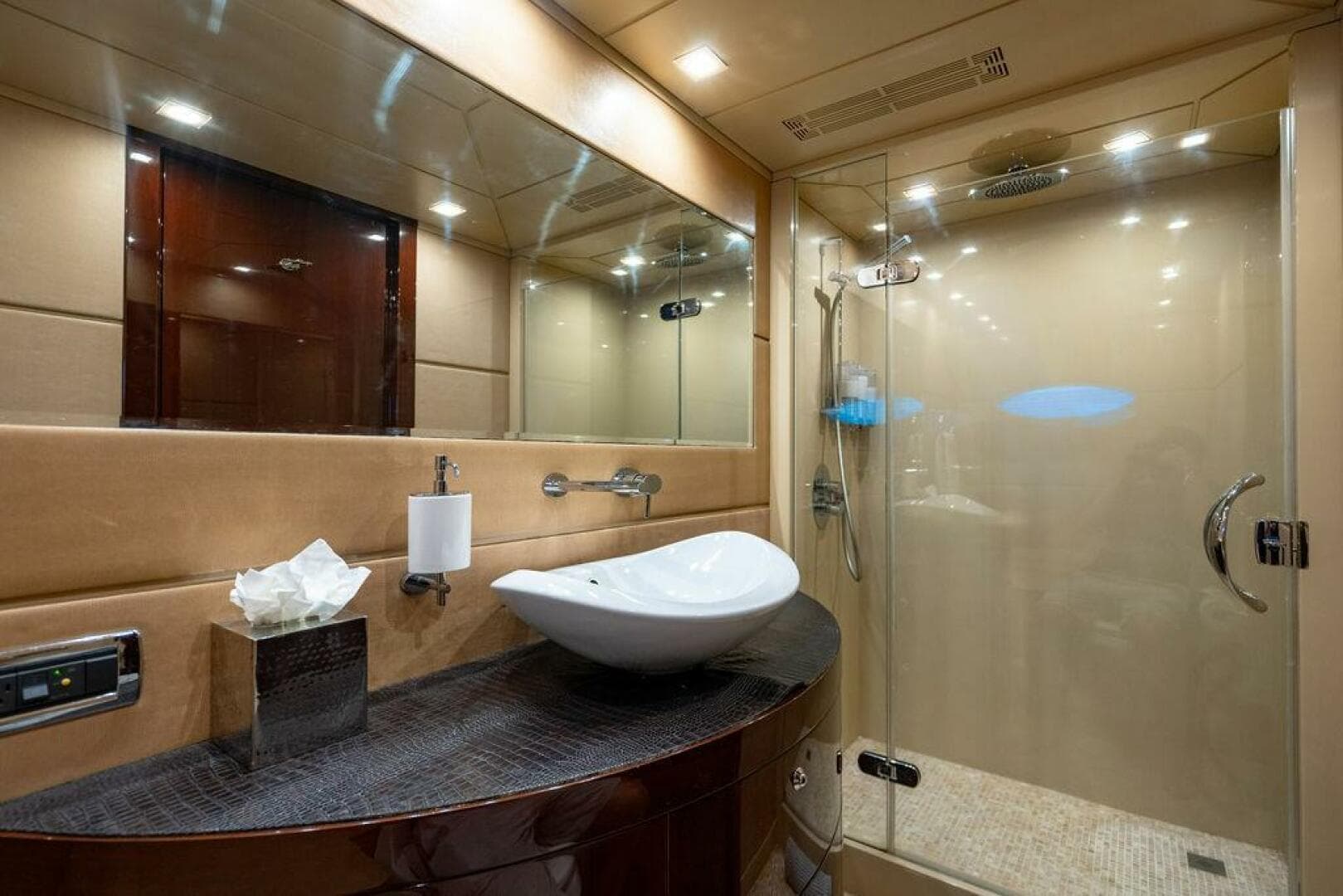 2011 Hargrave Tri Deck