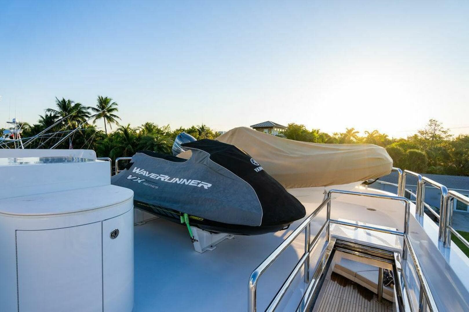 2011 Hargrave Tri Deck