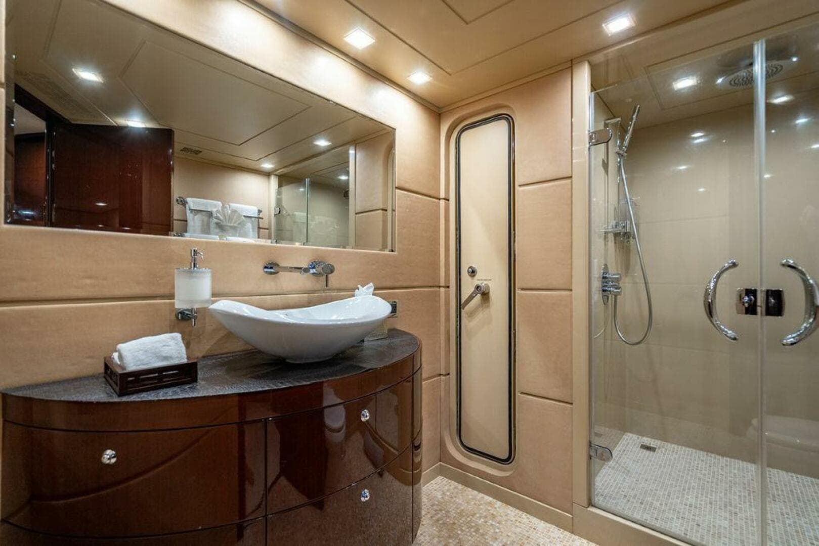 2011 Hargrave Tri Deck