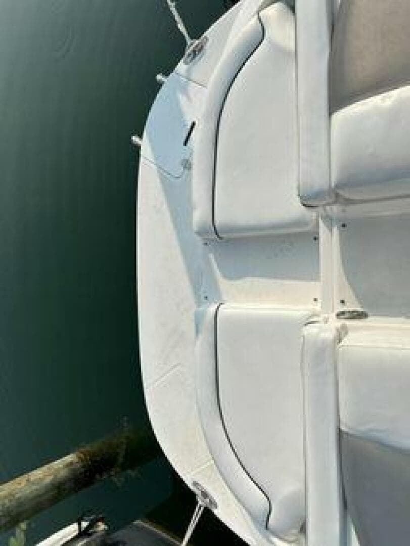 2012 Rinker 276 Captiva Cuddy