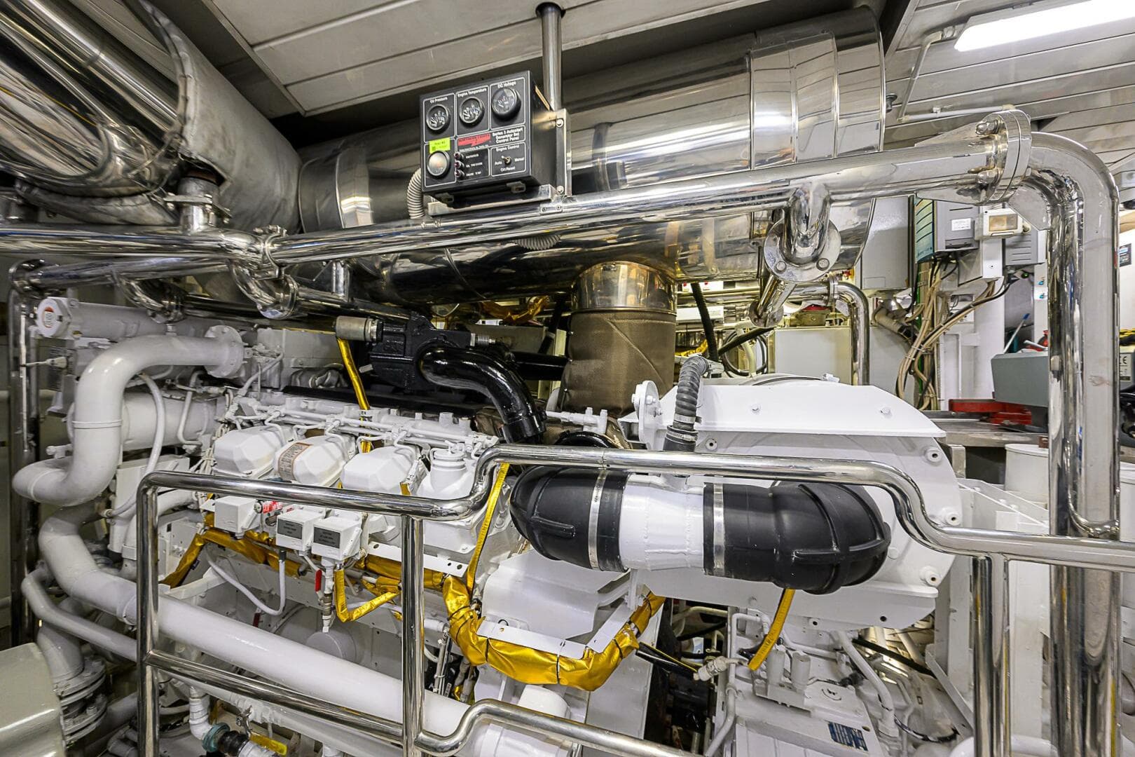 2005 Benetti Vision 145