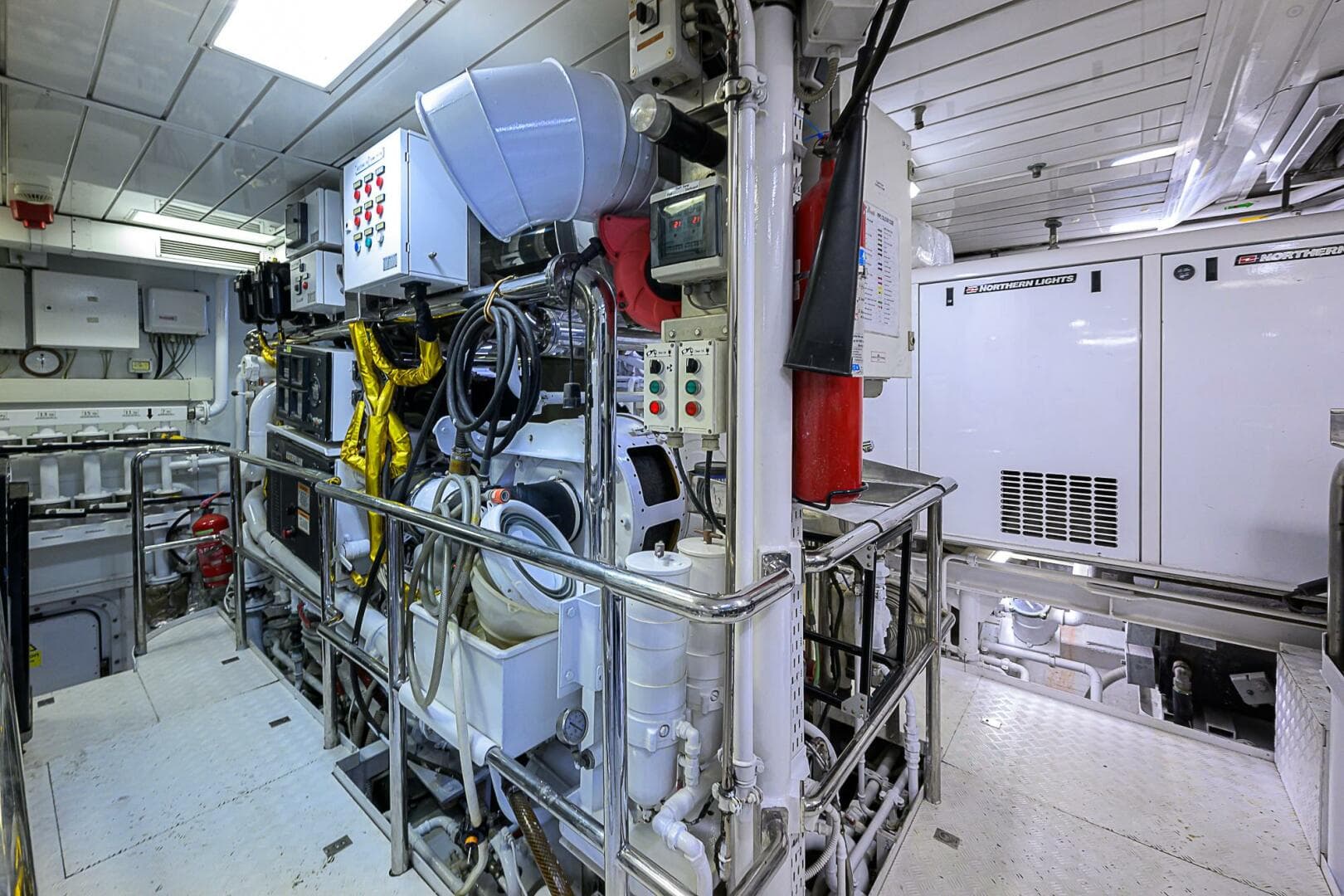 2005 Benetti Vision 145