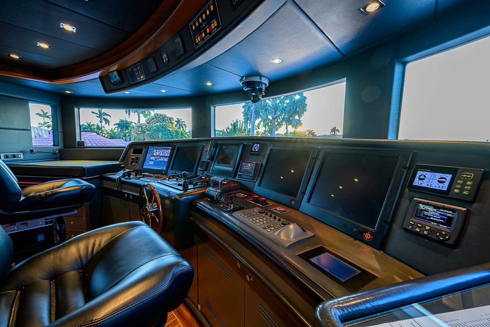 2005 Benetti Vision 145