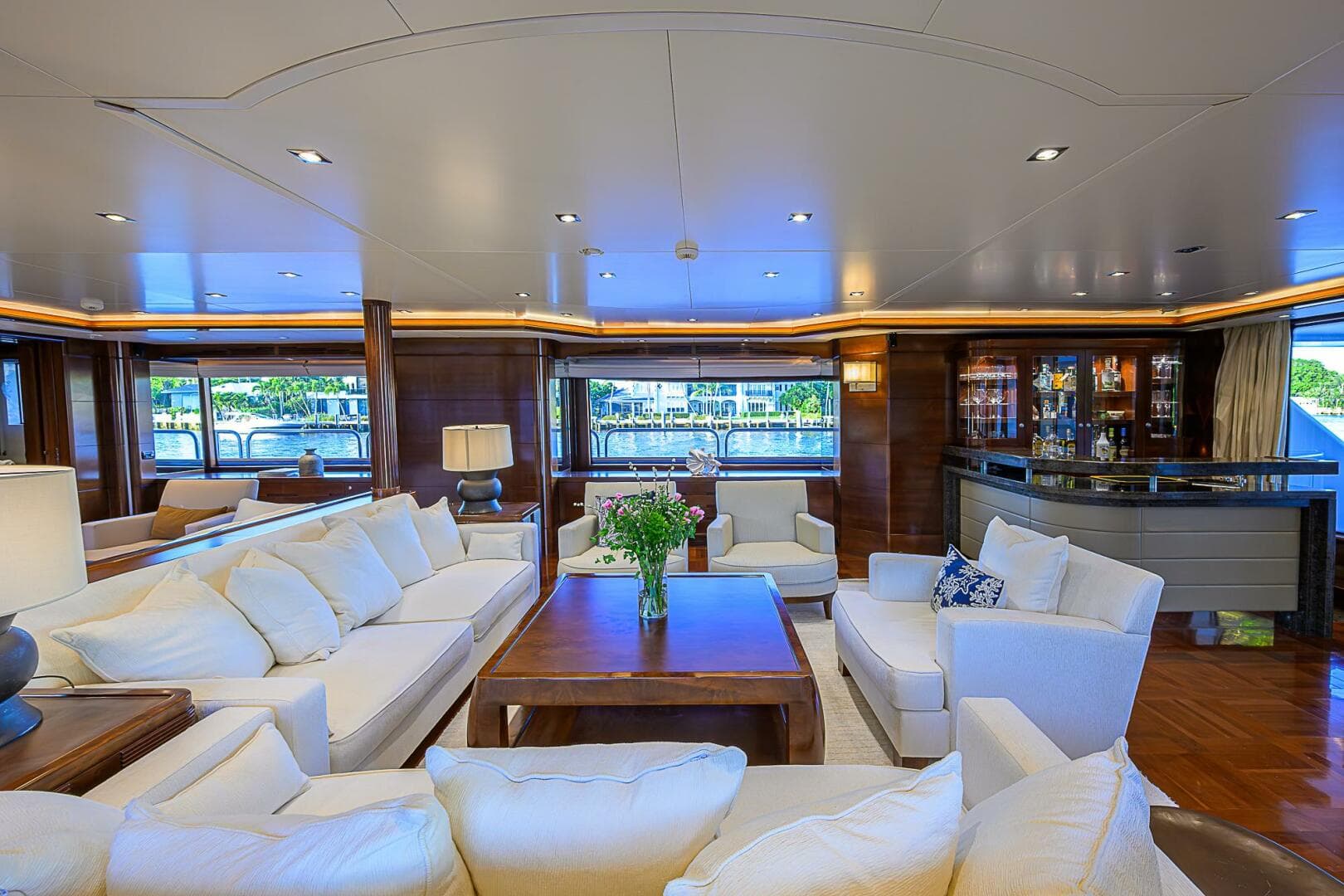 2005 Benetti Vision 145