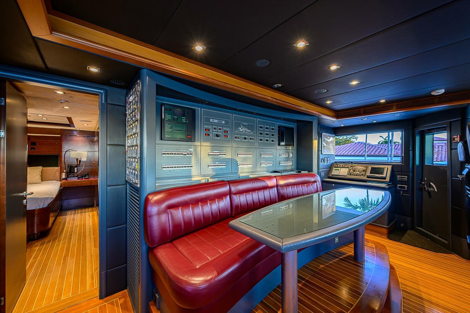 2005 Benetti Vision 145